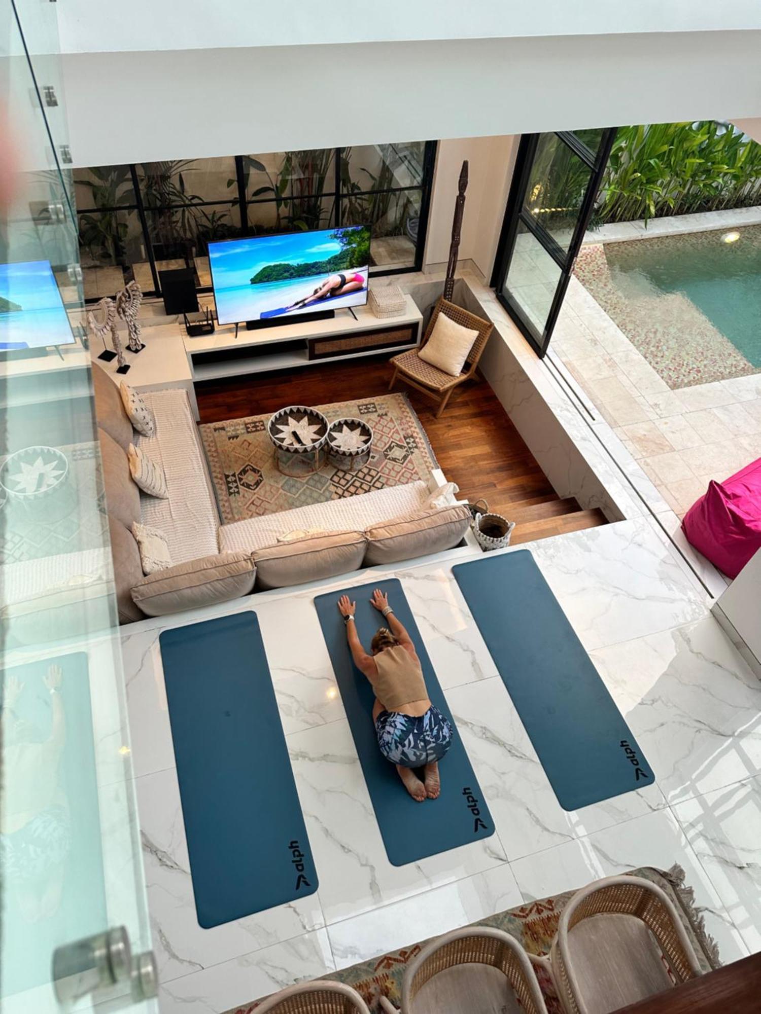 Luxury Villa Devina I Seminyak I Yoga & Gym Екстериор снимка