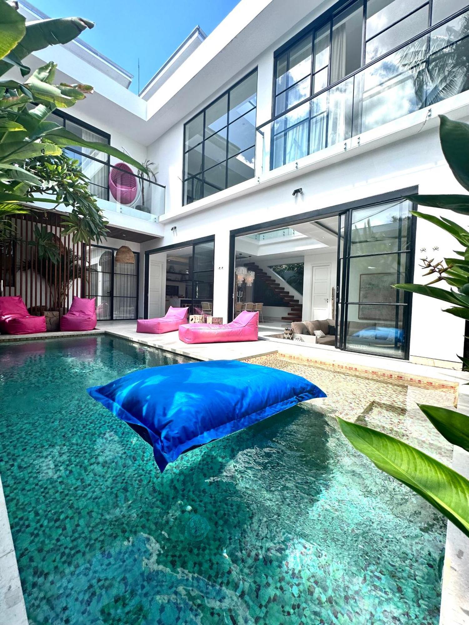 Luxury Villa Devina I Seminyak I Yoga & Gym Екстериор снимка